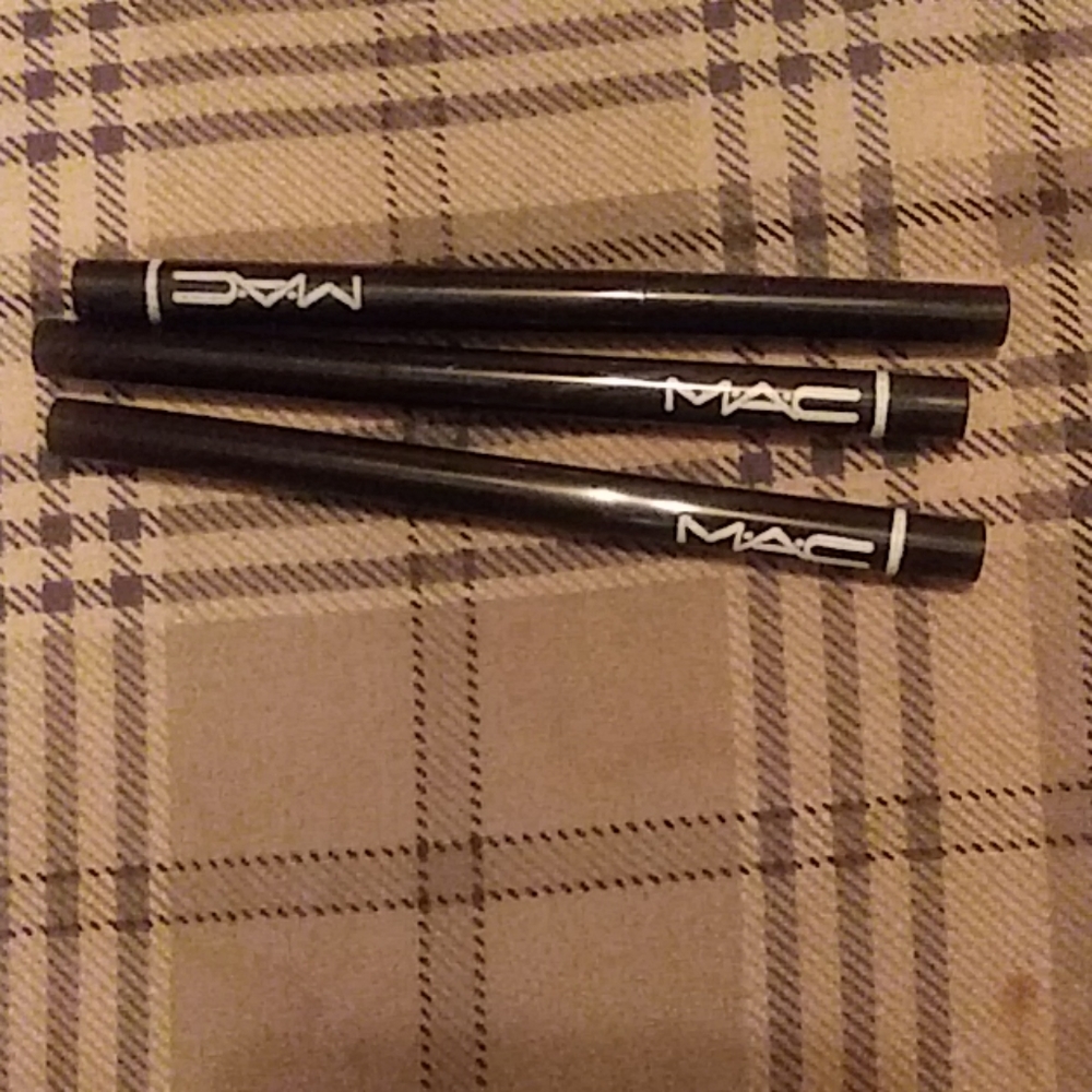 Brand new MAC Eye Liner (waterproof)